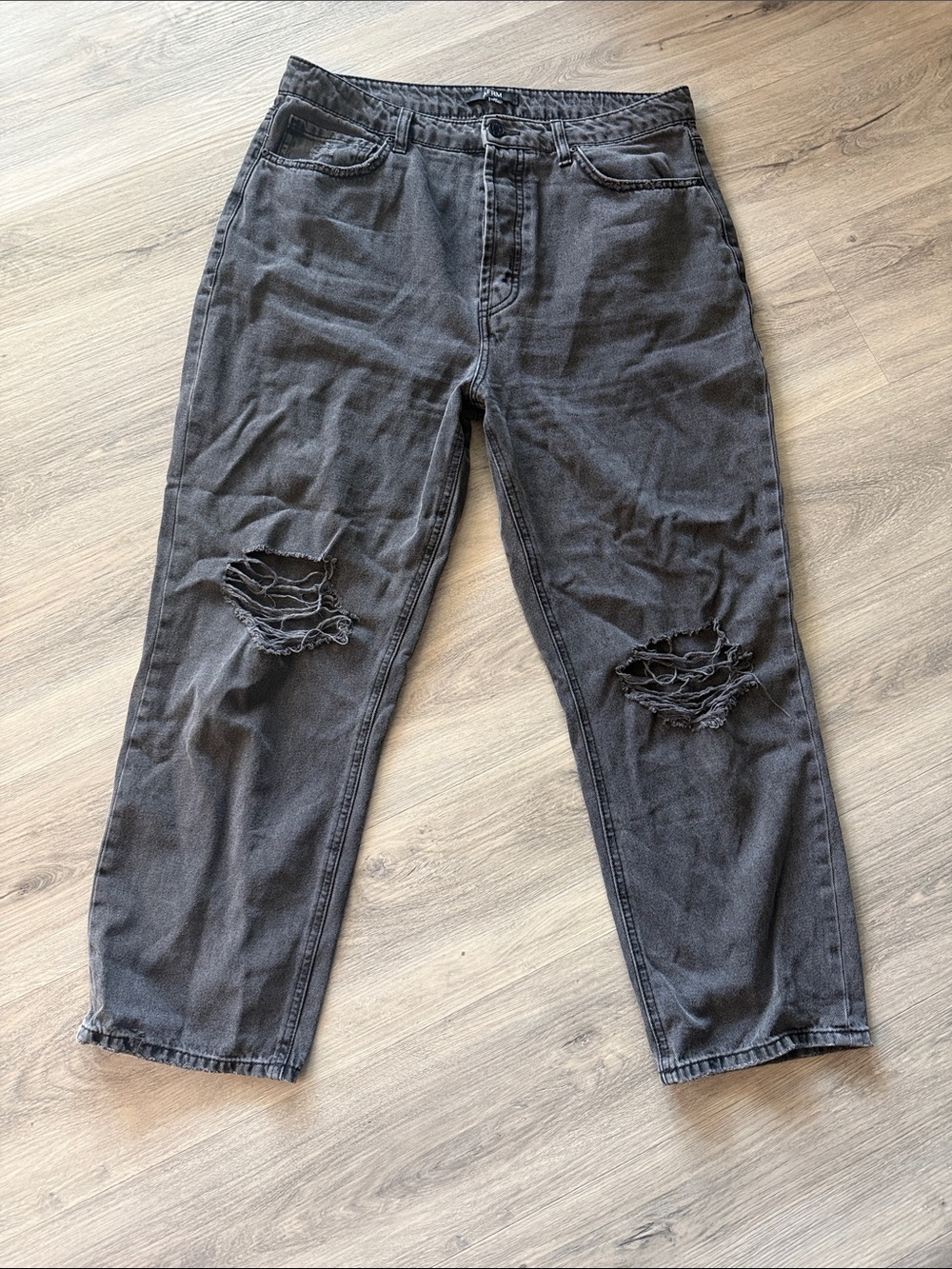 AFRM Men's Relaxed Distressed Gray-Black Jeans size 30